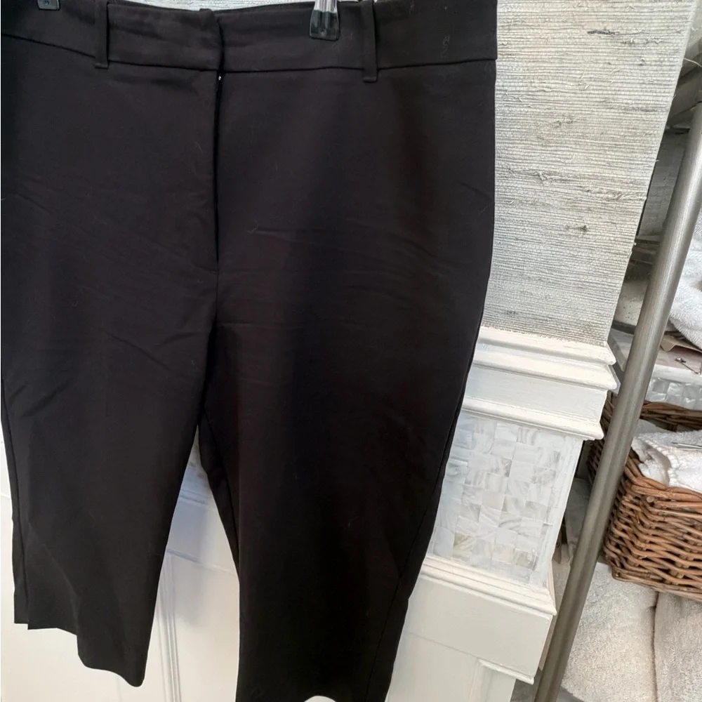 14 WHBM White House Black Market Stretch Capri dropped pedal pusher pants black
